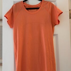 Lululemon Athletica Peach colored swiftly tech! MAKE ME AN OFFER!!